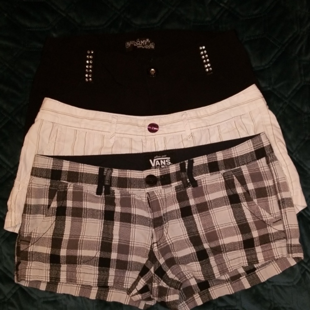 🌺SOLD🌺3 pairs of shorts